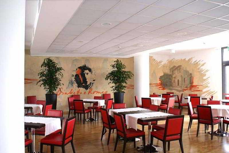 Airporthotel Verona Congress & Relax Dossobuono Restaurant foto