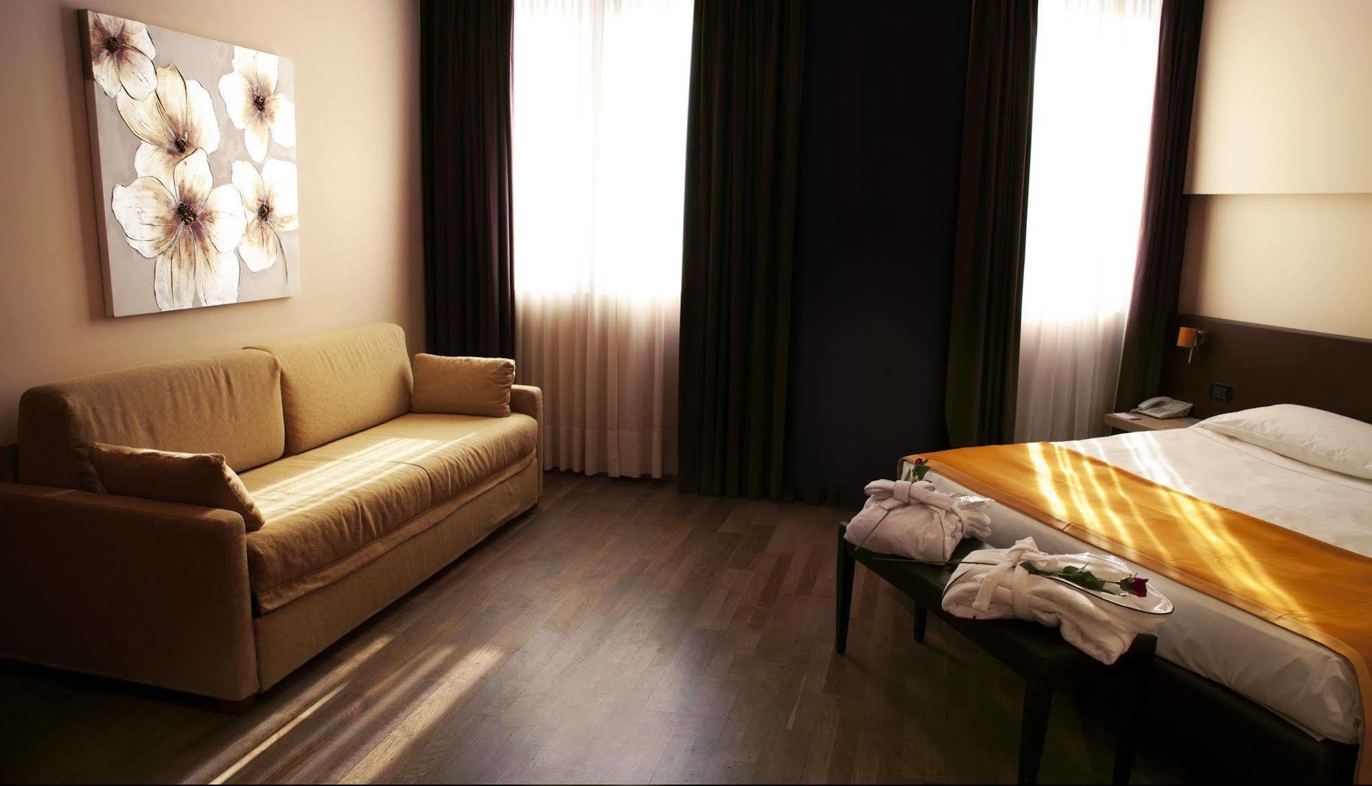 Airporthotel Verona Congress & Relax Dossobuono Buitenkant foto